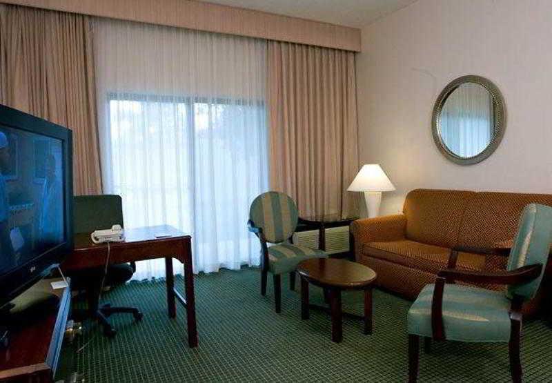 Courtyard Lafayette Airport Hotell Rom bilde